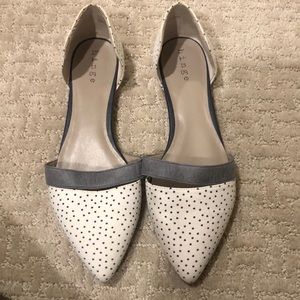 Polka dot ballet flats